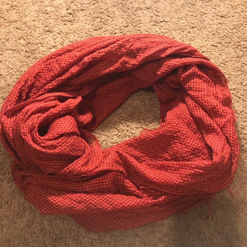 Levi’s scarf - Picture 3 of 3